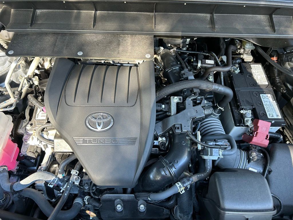 Thumbnail: 2023 Toyota Highlander - 11