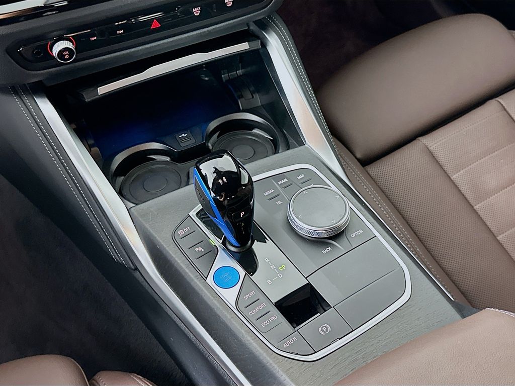 Thumbnail: 2023 BMW i4 - 17