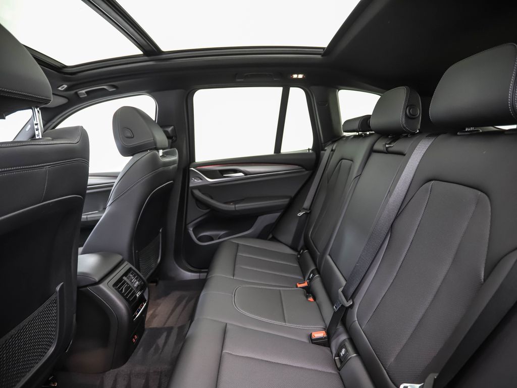 Thumbnail: 2023 BMW X3 - 22