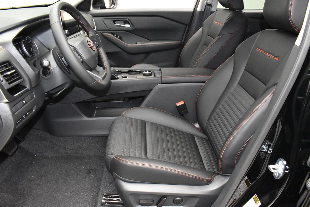 Thumbnail: 2026 Nissan Rogue - 12