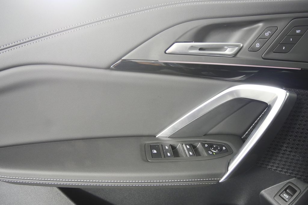 Thumbnail: 2026 BMW X1 - 8