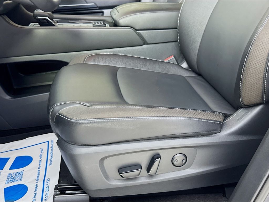 Used Car 2025 Nissan Pathfinder  Sl For Sale Under $35,000 In Austin, Texas
