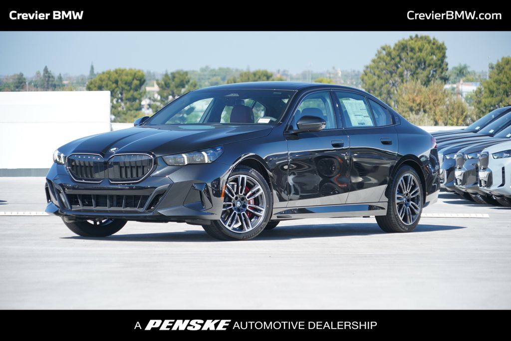 Thumbnail: 2027 BMW 5 Series - 1