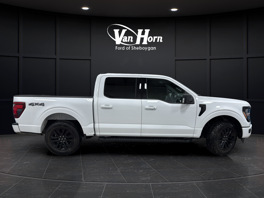 Used 2025 Oxford White Ford XLT image 2