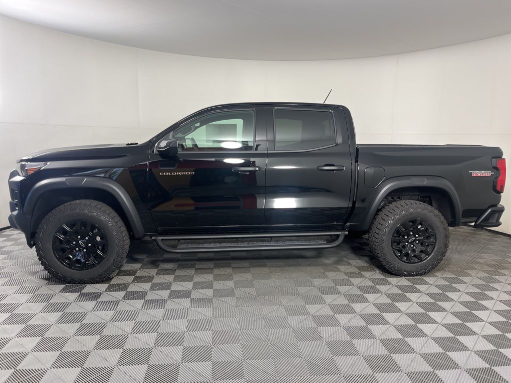 Thumbnail: 2025 Chevrolet Colorado - 1