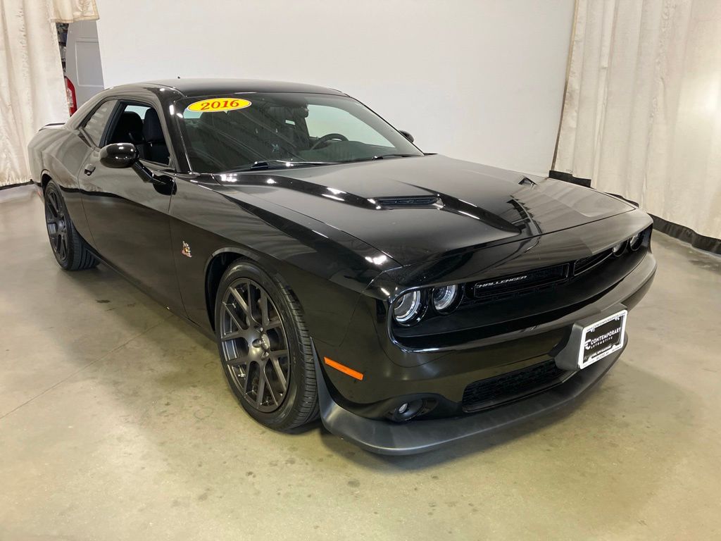 2016 Dodge Challenger R/T Scat Pack RWD