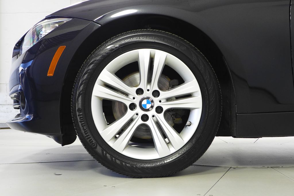 Thumbnail: 2016 BMW 3 Series - 5