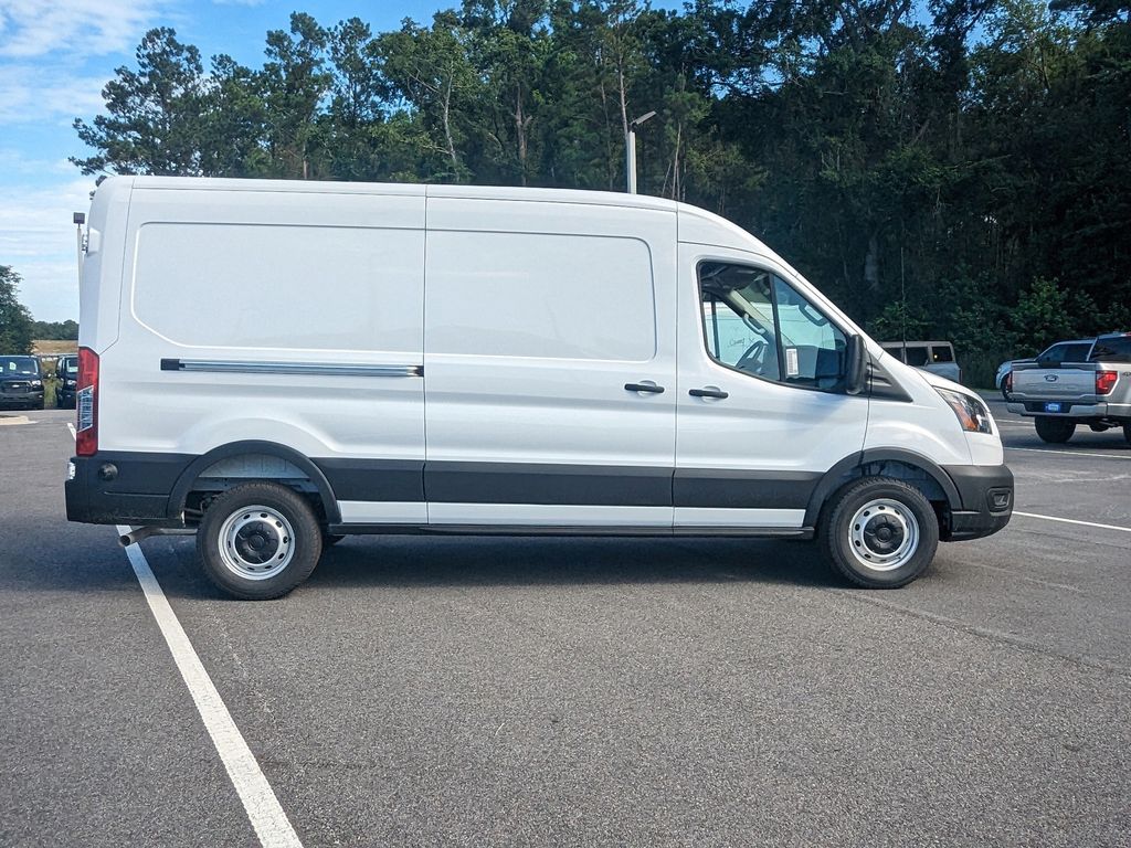 2025 Ford Transit 250