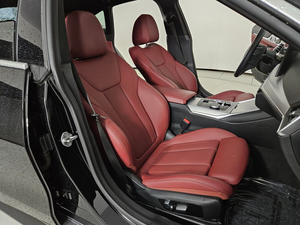 Thumbnail: 2023 BMW i4 - 19