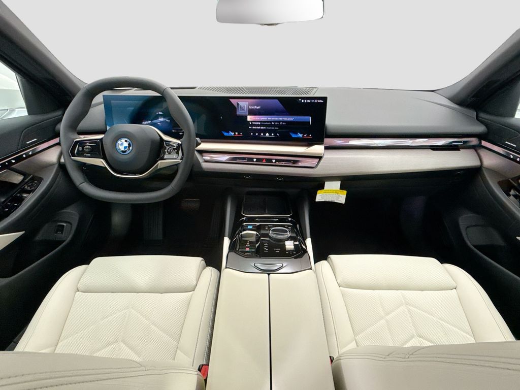 Thumbnail: 2026 BMW i5 - 13