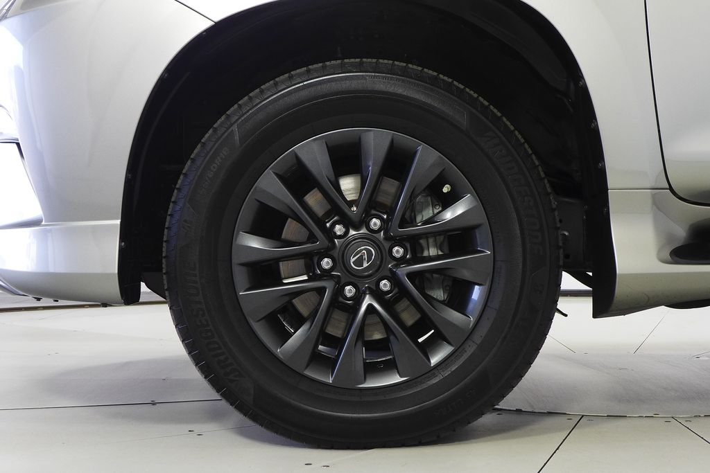 Thumbnail: 2022 Lexus GX - 5