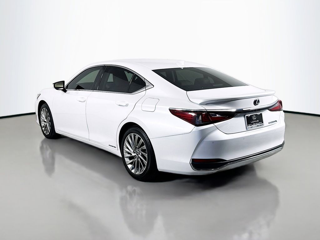 Thumbnail: 2021 Lexus ES - 7