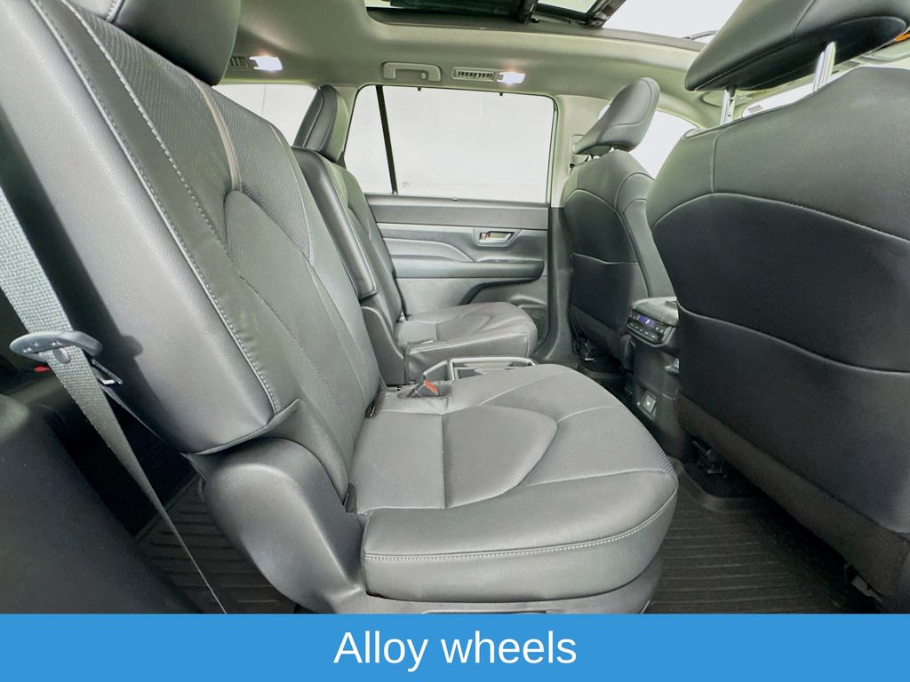 Used Car 2024 Toyota Grand Highlander  Platinum For Sale Under $50,000 In Austin, Texas