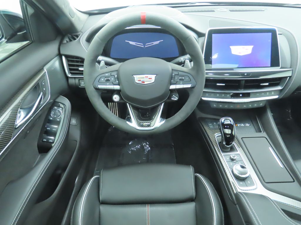 Thumbnail: 2022 Cadillac CT5 - 10