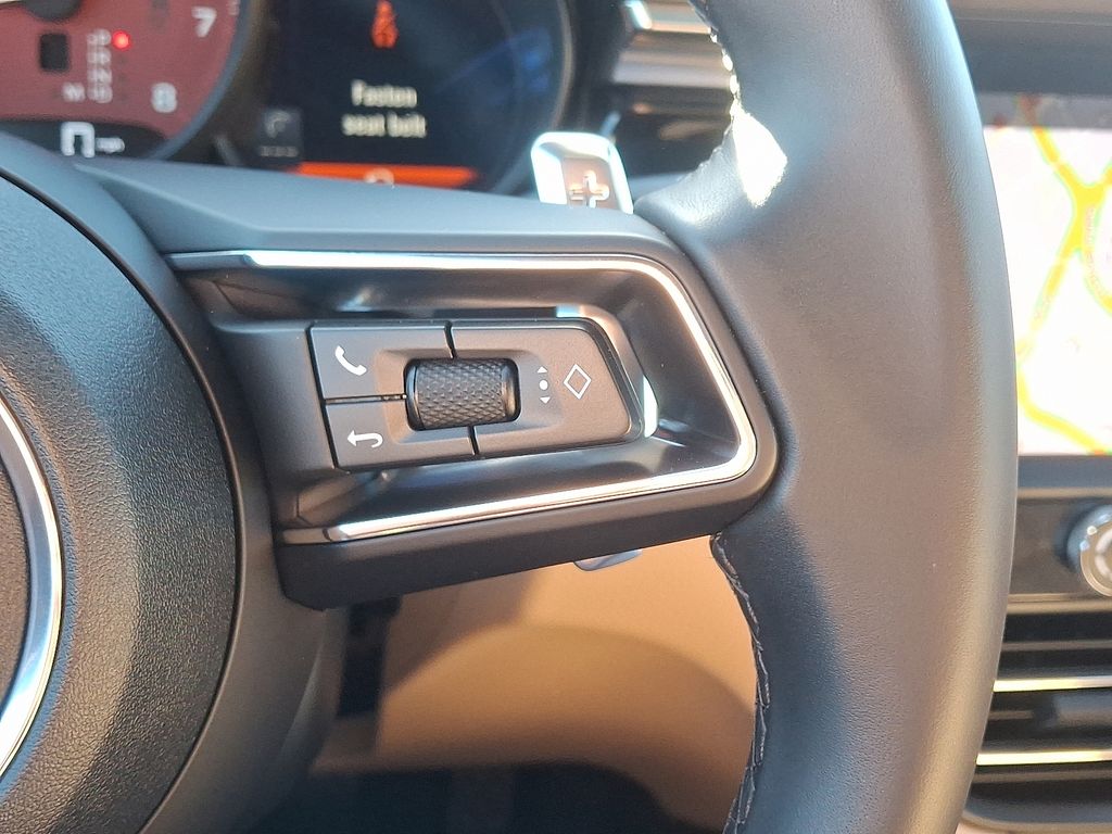 Thumbnail: 2025 Porsche Macan - 27