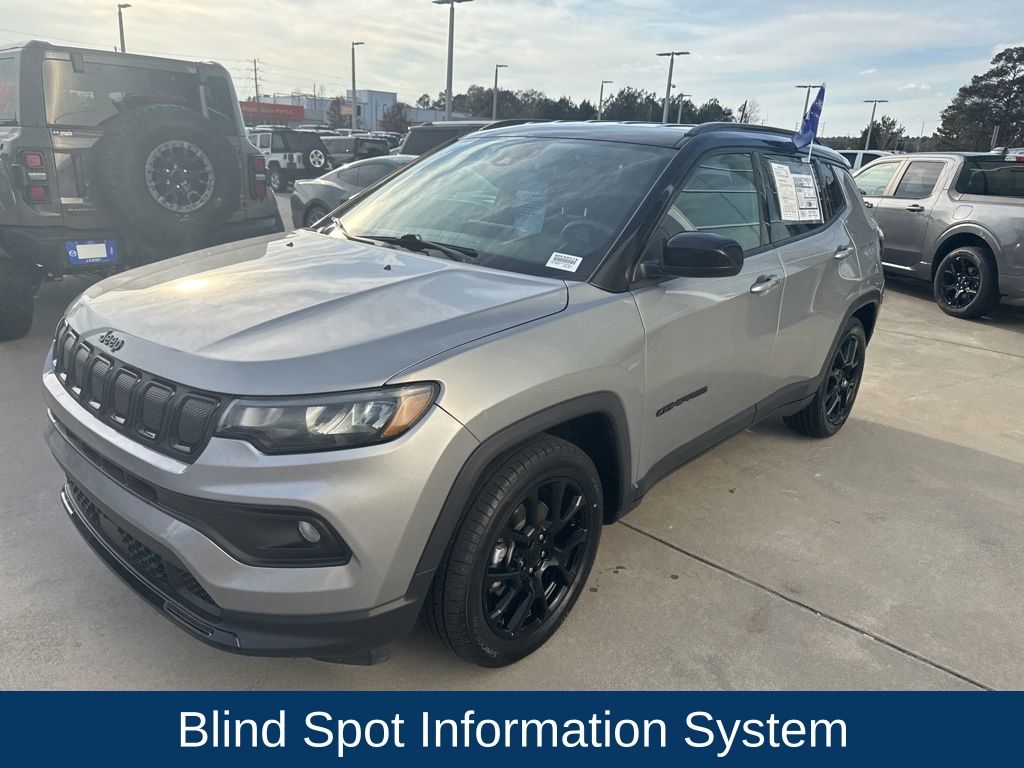 2022 Jeep Compass Altitude FWD