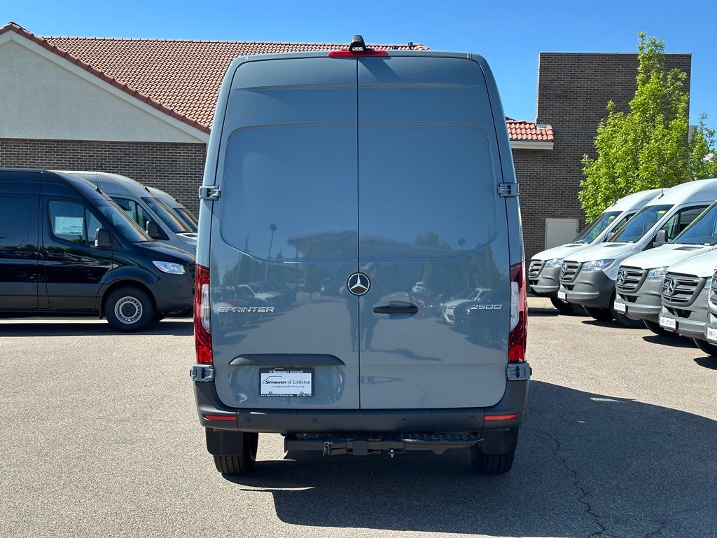 2024 Mercedes-Benz Sprinter 2500 Cargo 144 WB 4