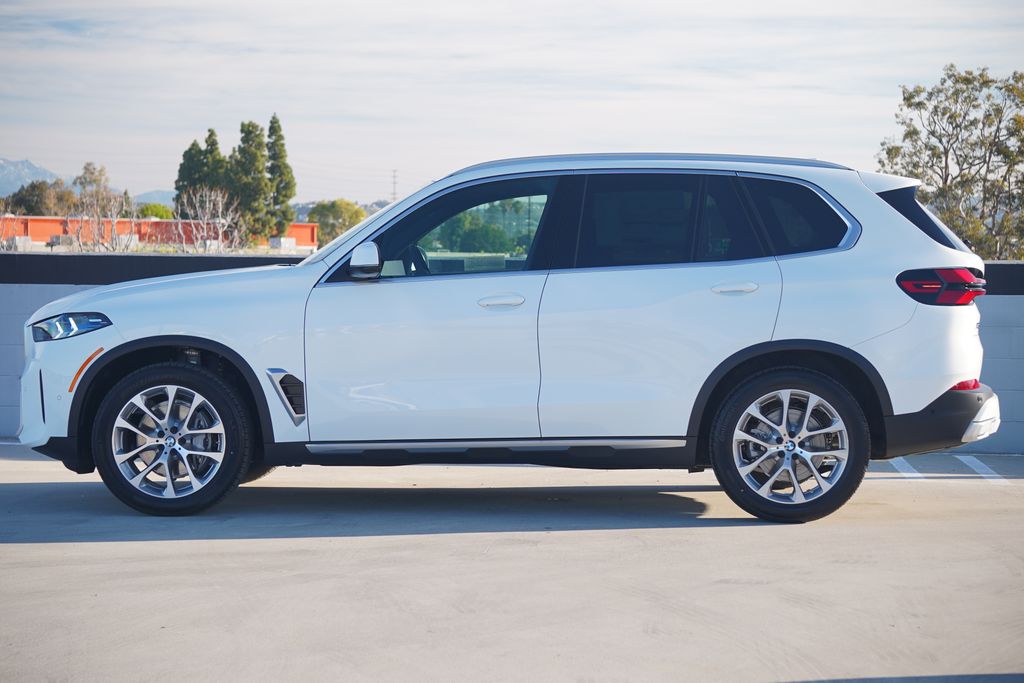 Thumbnail: 2026 BMW X5 - 4