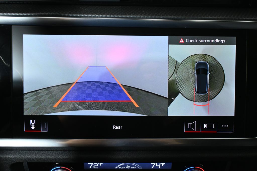 Thumbnail: 2025 Audi Q3 - 24