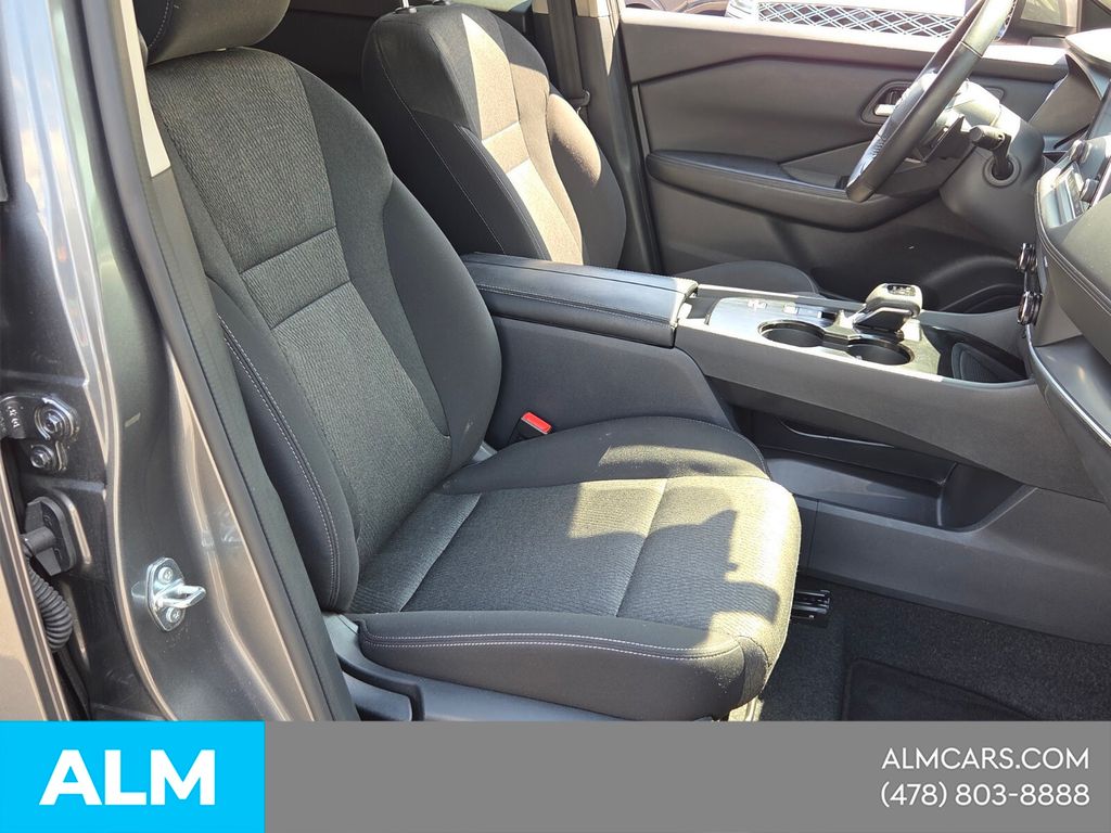 Used 2025 Gray Nissan SV image 14