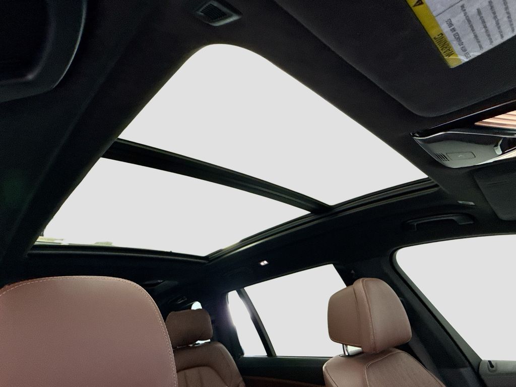 Thumbnail: 2020 BMW X7 - 17