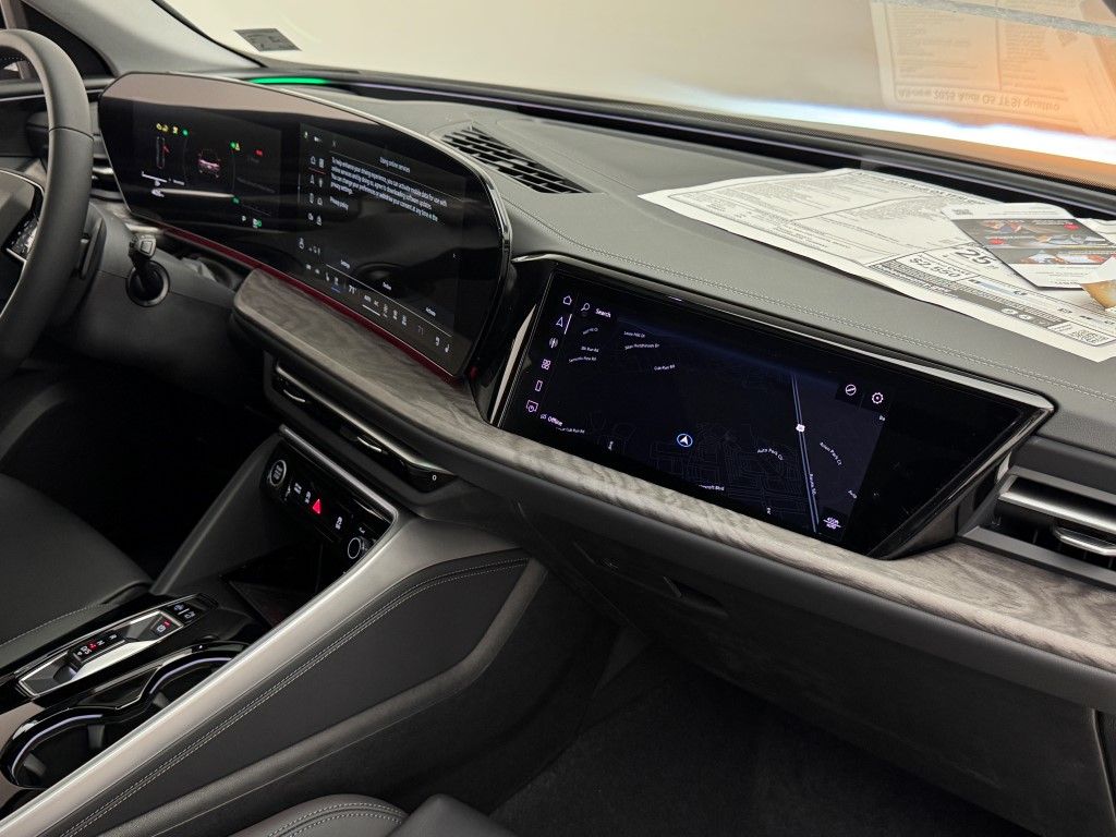 Thumbnail: 2025 Audi Q5 - 13