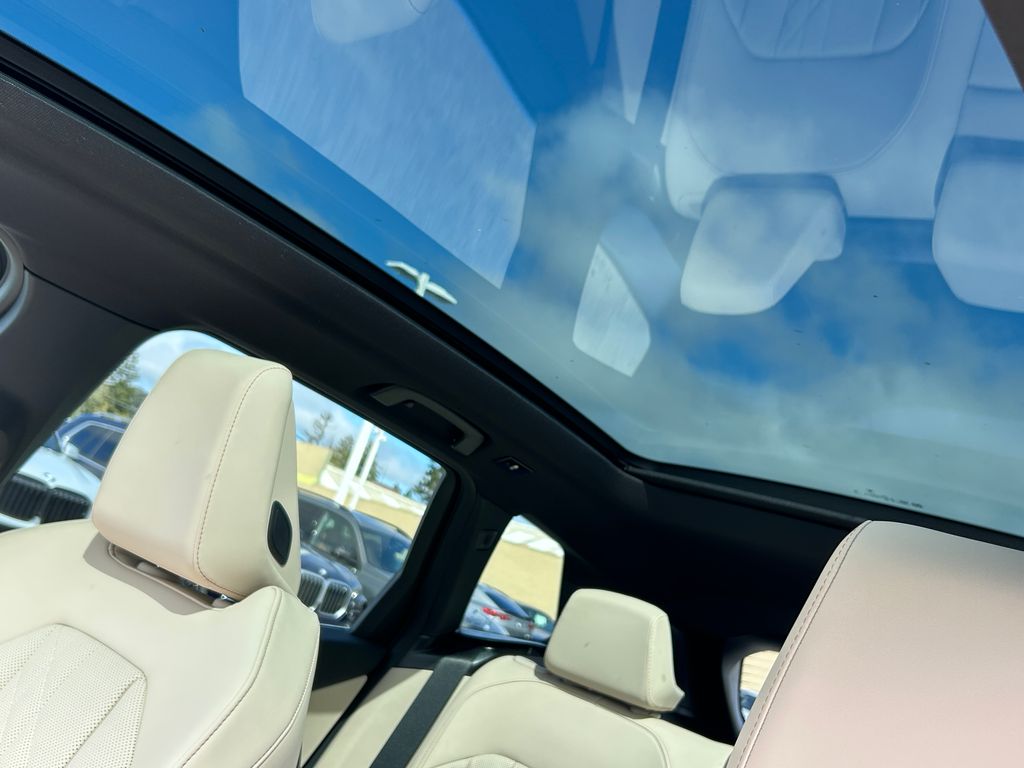 Thumbnail: 2026 BMW X3 - 16