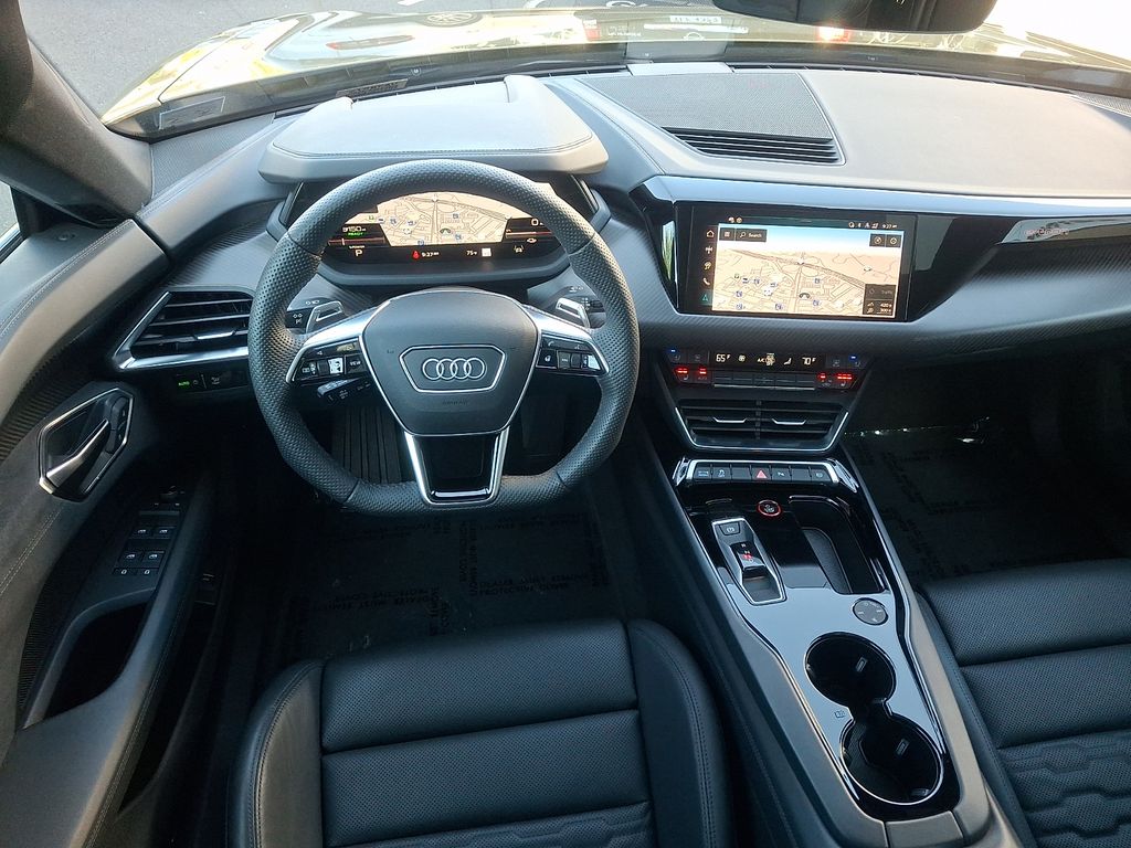 Thumbnail: 2024 Audi e-tron GT - 11