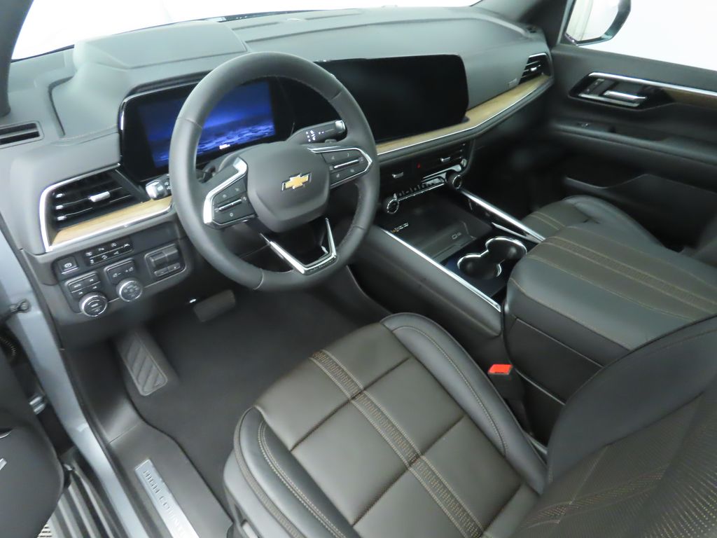 Thumbnail: 2025 Chevrolet Tahoe - 9