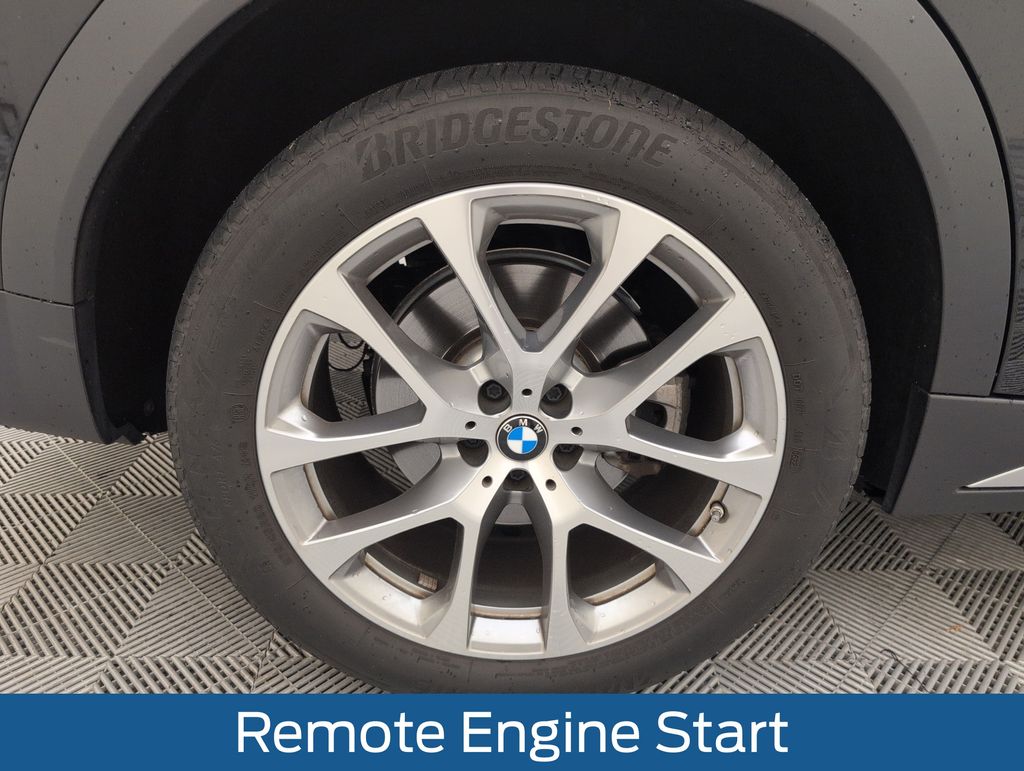 Certified Used 2023 Black BMW xDrive40i image 20