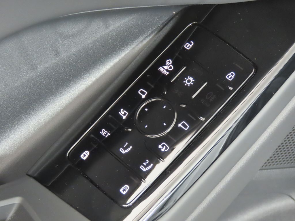 Thumbnail: 2027 Audi SQ6 e-tron - 27