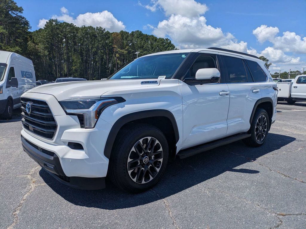 2024 Toyota Sequoia SR5