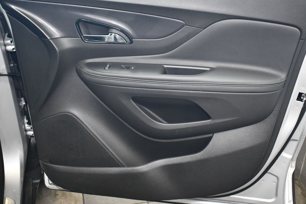 Thumbnail: 2022 Buick Encore - 31