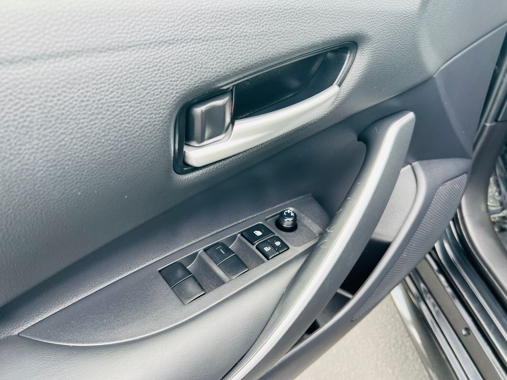 Thumbnail: 2021 Toyota Corolla - 13