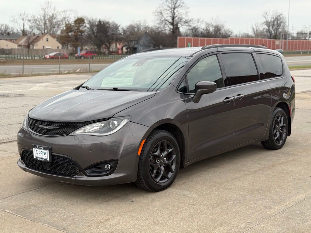 2020 Chrysler Pacifica Touring L