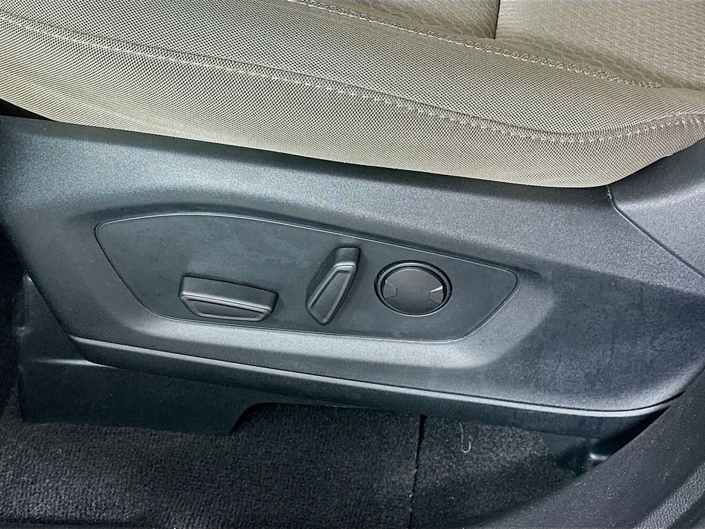 Used 2023 Gray Ford XLT image 22