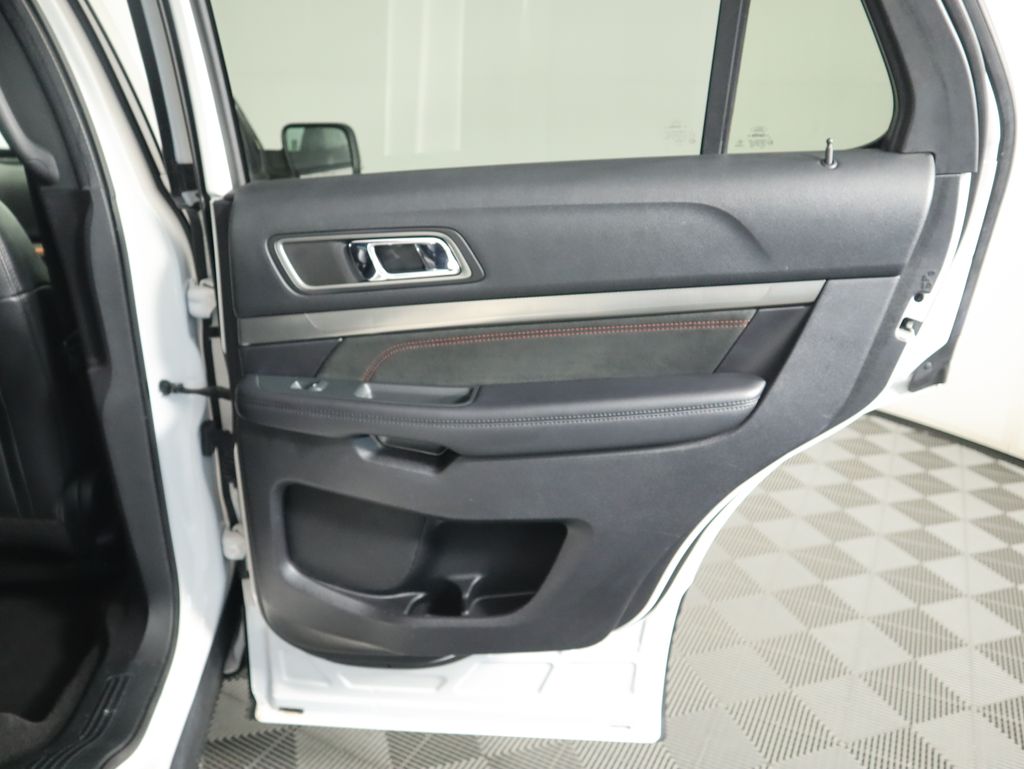 Thumbnail: 2019 Ford Explorer - 27