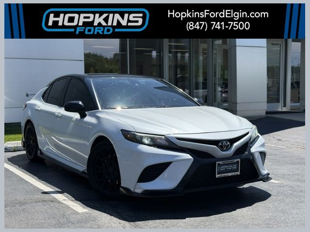 Midnight Black Metallic 2020 Toyota Camry Sedan Front-Wheel Drive 8-Speed Automatic