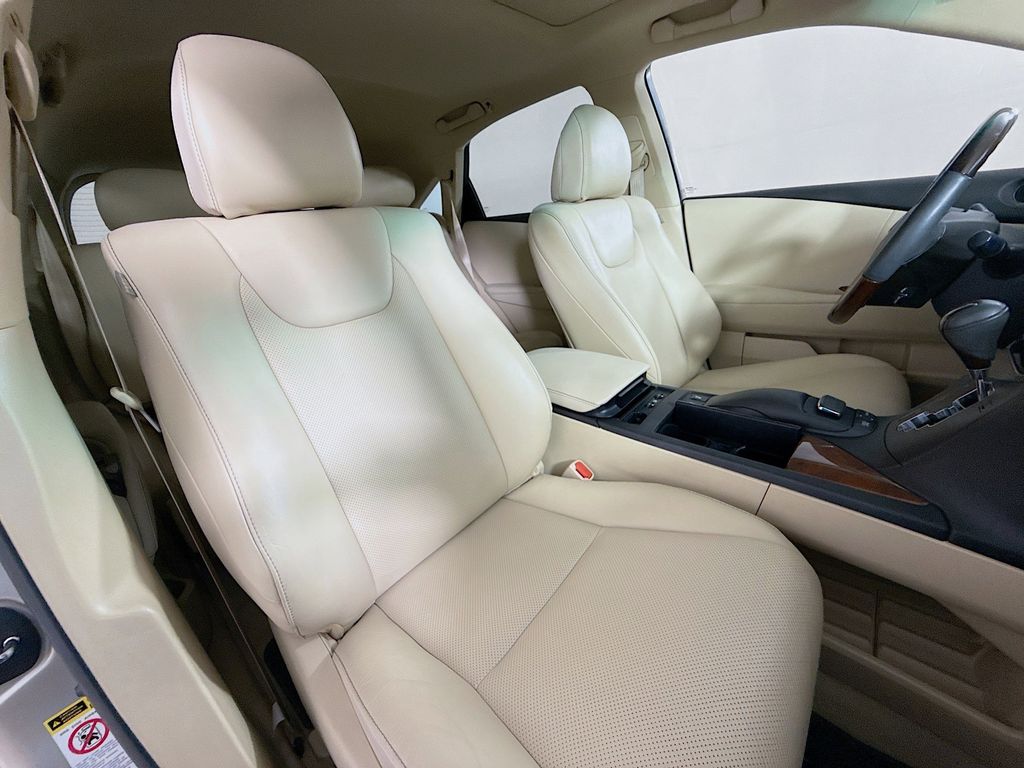 Thumbnail: 2015 Lexus RX - 28