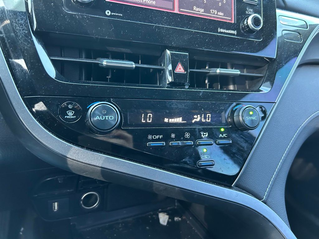 2023 Toyota Camry SE 26