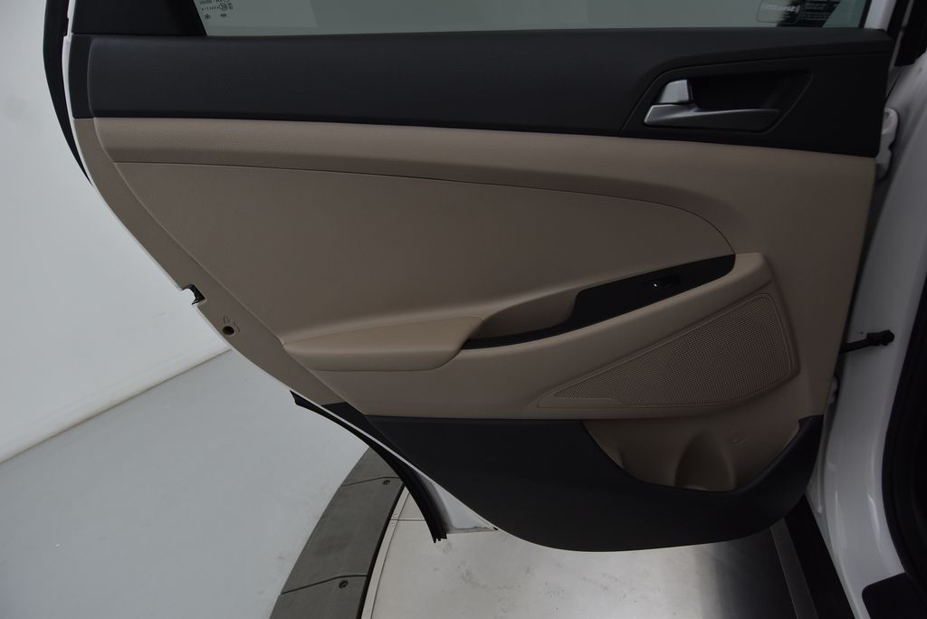 2016 Hyundai Tucson SE photo