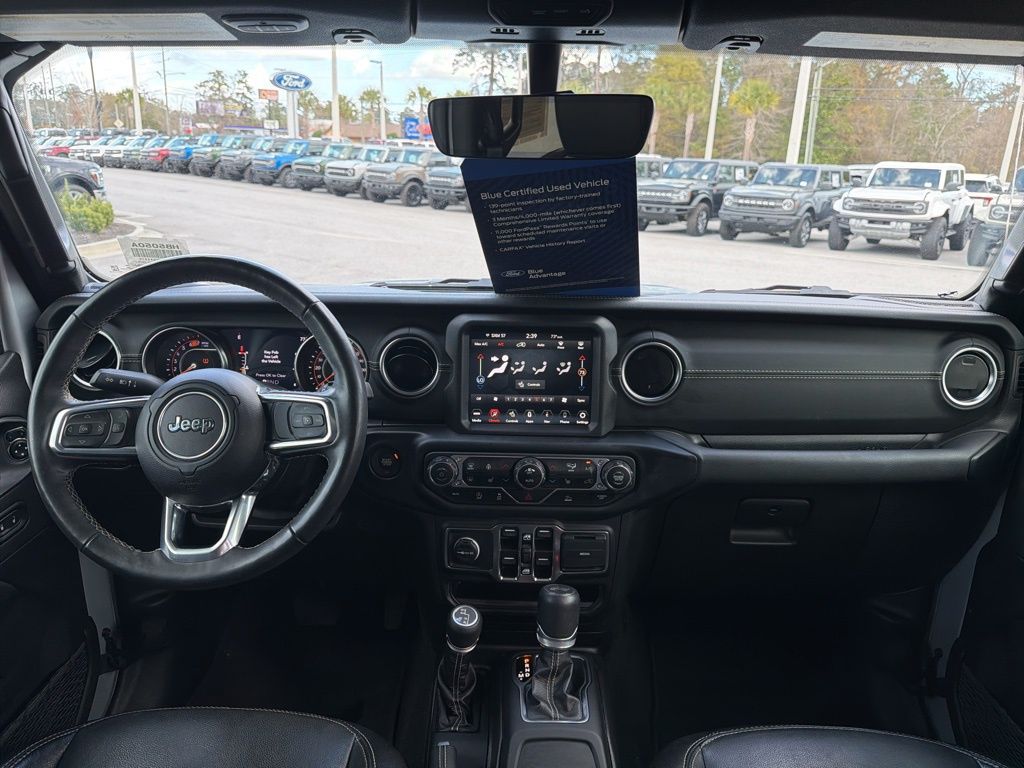 2022 Jeep Wrangler Unlimited Sahara 4x4