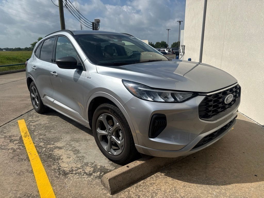 Silver Metallic 2024 Ford Escape SUV / Crossover All-Wheel Drive 8-Speed Automatic