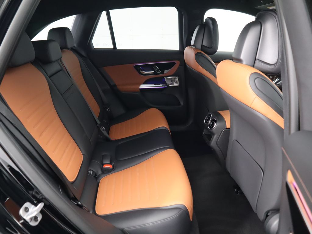 Thumbnail: 2025 Mercedes-Benz GLC - 23