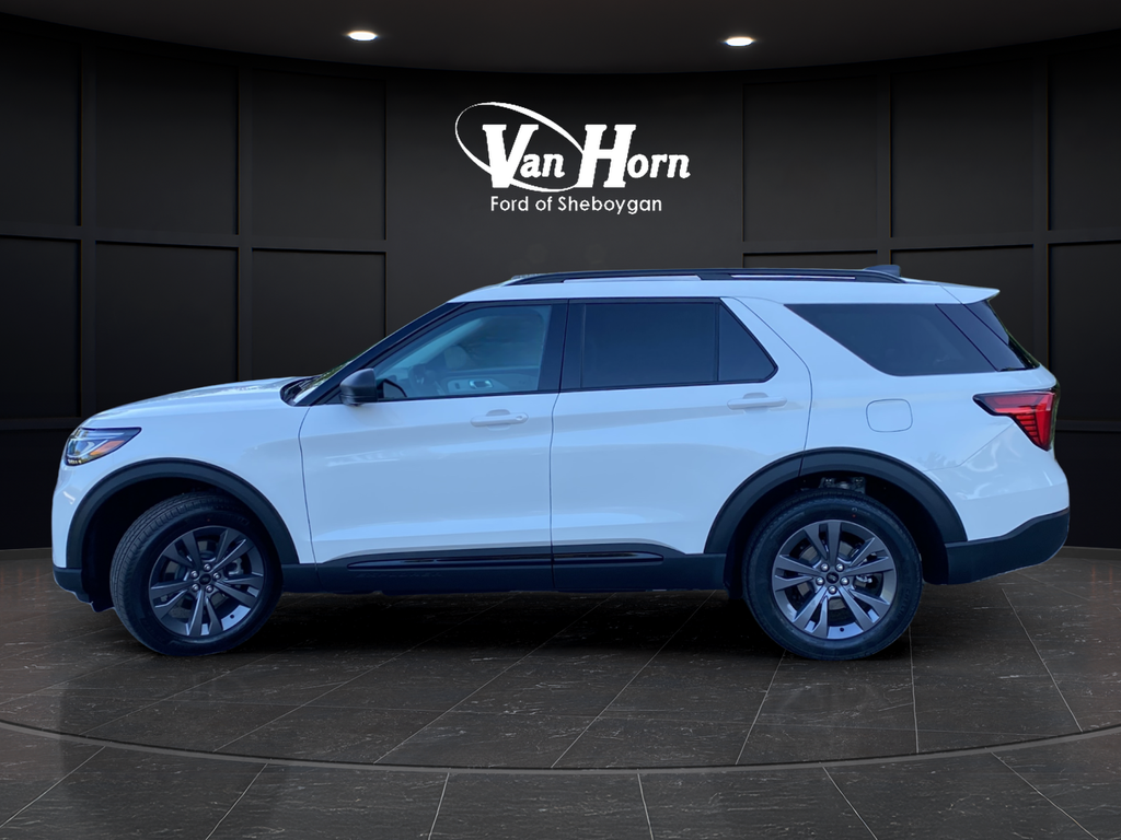 New 2026 Star White Metallic Tri-Coat Ford Active image 4
