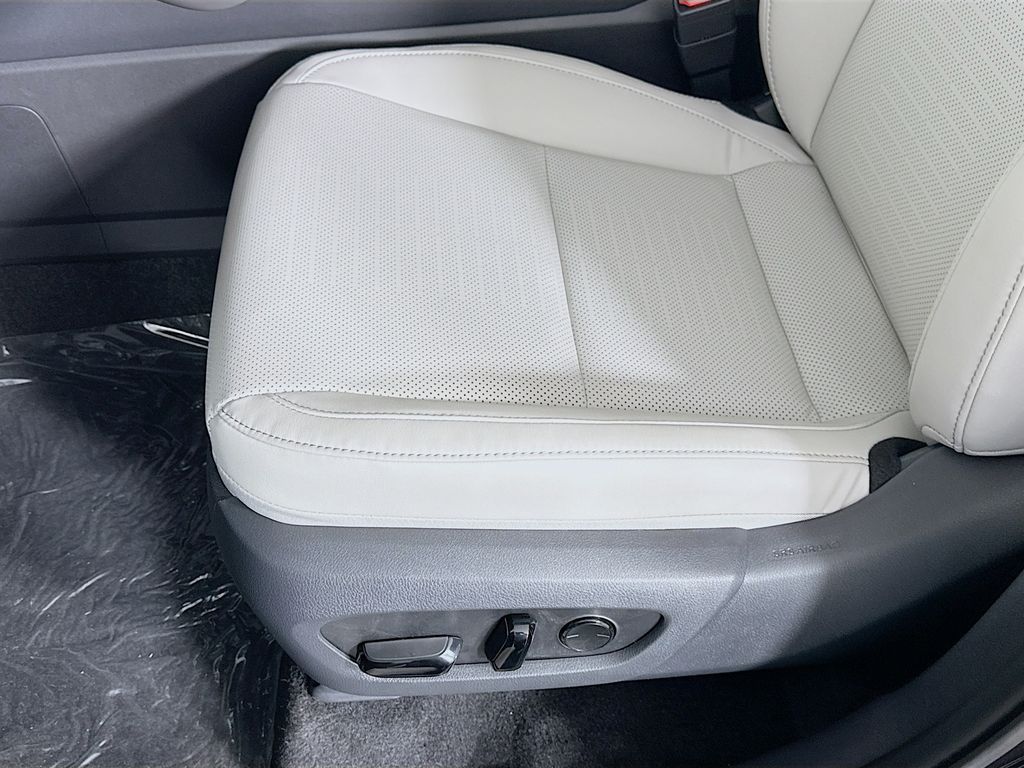 2025 Lexus TX 350 21