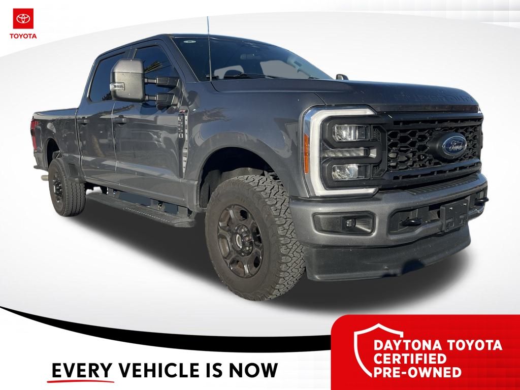 2023 Ford F-250 Super Duty XL Crew Cab 4WD