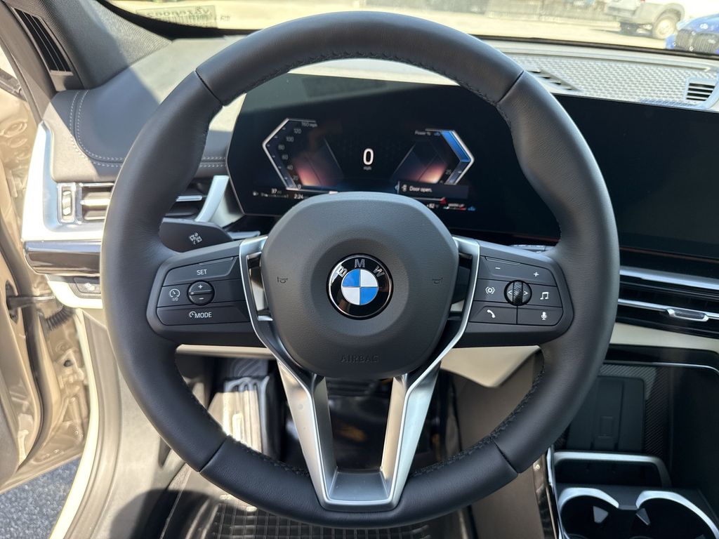 Thumbnail: 2027 BMW X1 - 14