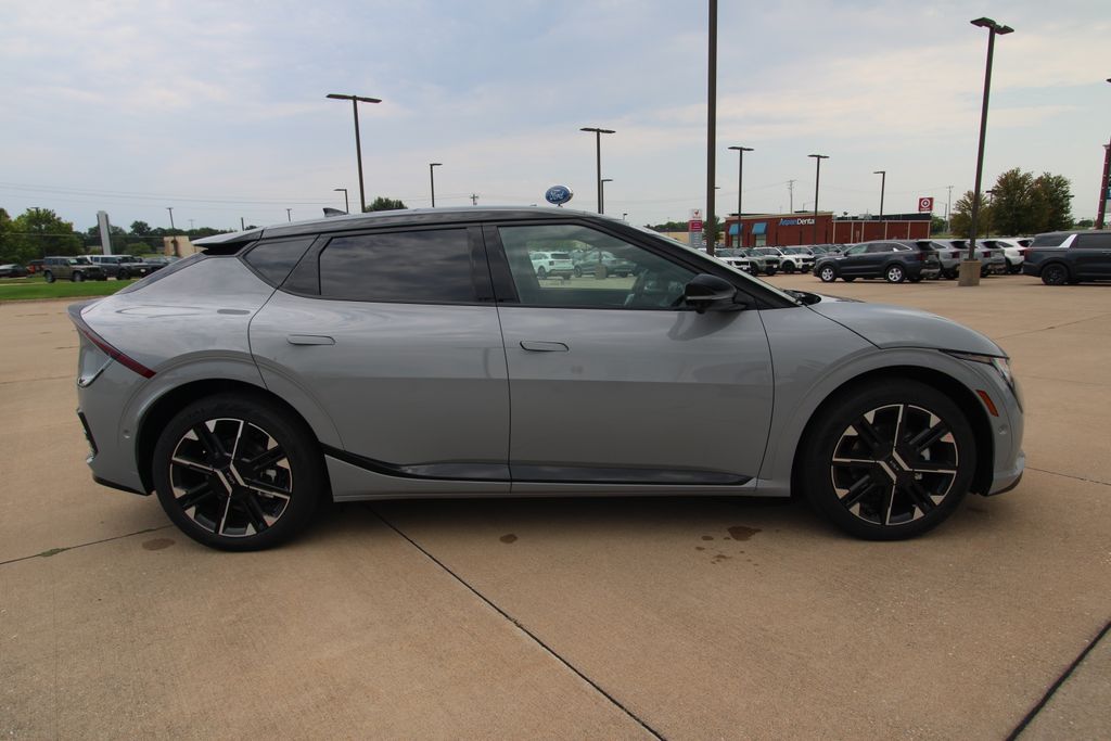 New 2026 Kia EV6 SUV