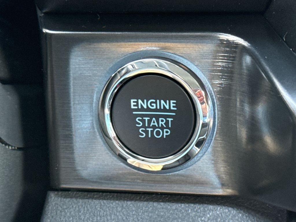 New 2026 Gray Ford Lariat image 23